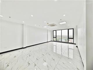 Cho thuê văn phòng 90m², 12tr5, chia sẵn 2 phòng, có tầng hầm, thang máy, pccc tại tc5 yên xá