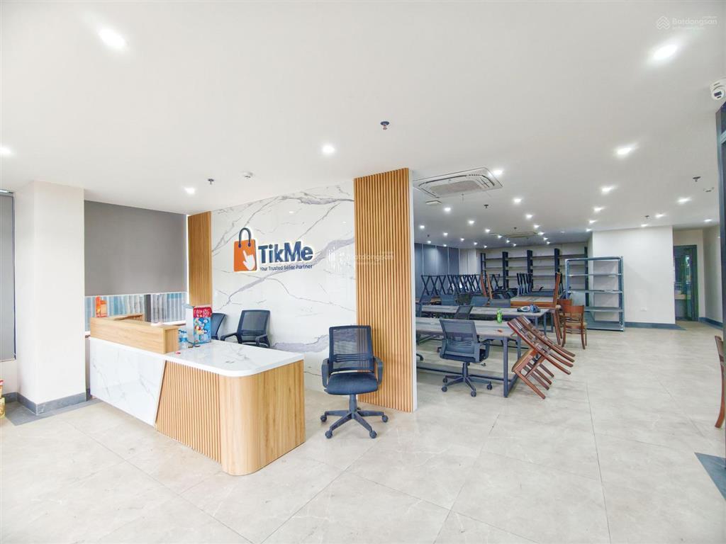 Cho thuê mbkd tầng 1, 170m2 mặt tiền 10 mét giá chỉ 35tr tại mặt phố của tòa chung cư mini cao cấp