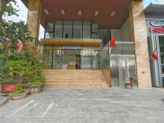 Cho thuê mbkd tầng 1, 170m2 mặt tiền 10 mét giá chỉ 35tr tại mặt phố của tòa chung cư mini cao cấp