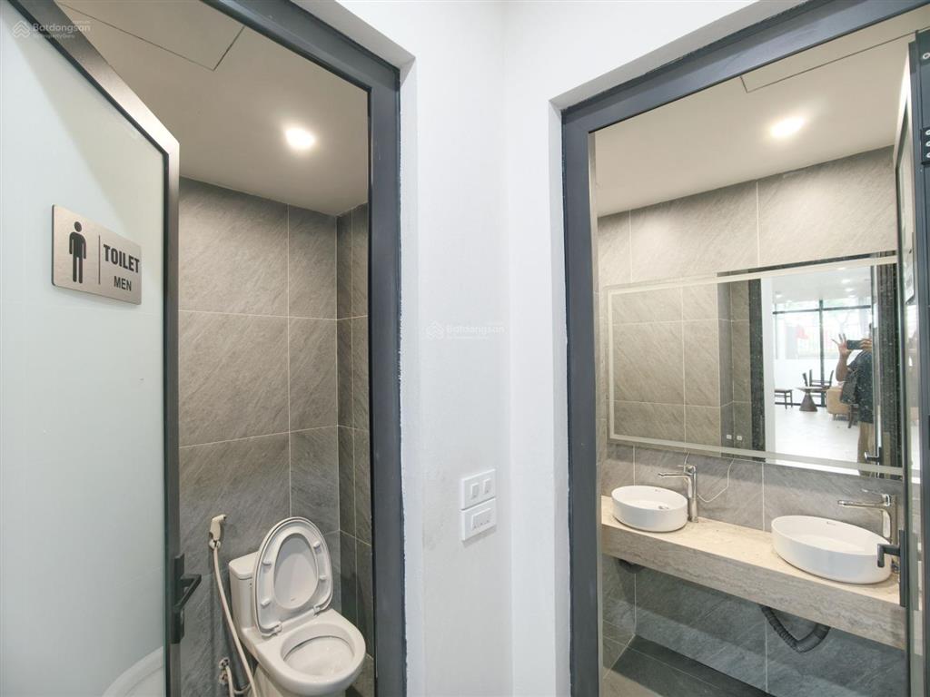 Cho thuê mbkd tầng 1, 170m2 mặt tiền 10 mét giá chỉ 35tr tại mặt phố của tòa chung cư mini cao cấp