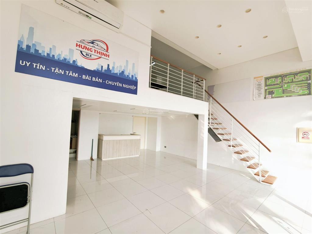 Cho thuê mbkd tại mặt đường quang liệt dt 90m, giá thuê 18tr phù hợp làm văn phòng giao dịch