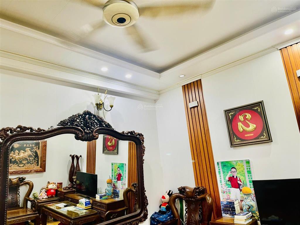 Chính chủ bán căn hộ chung cư kim văn  kim lũ, sổ hồng, giá tốt