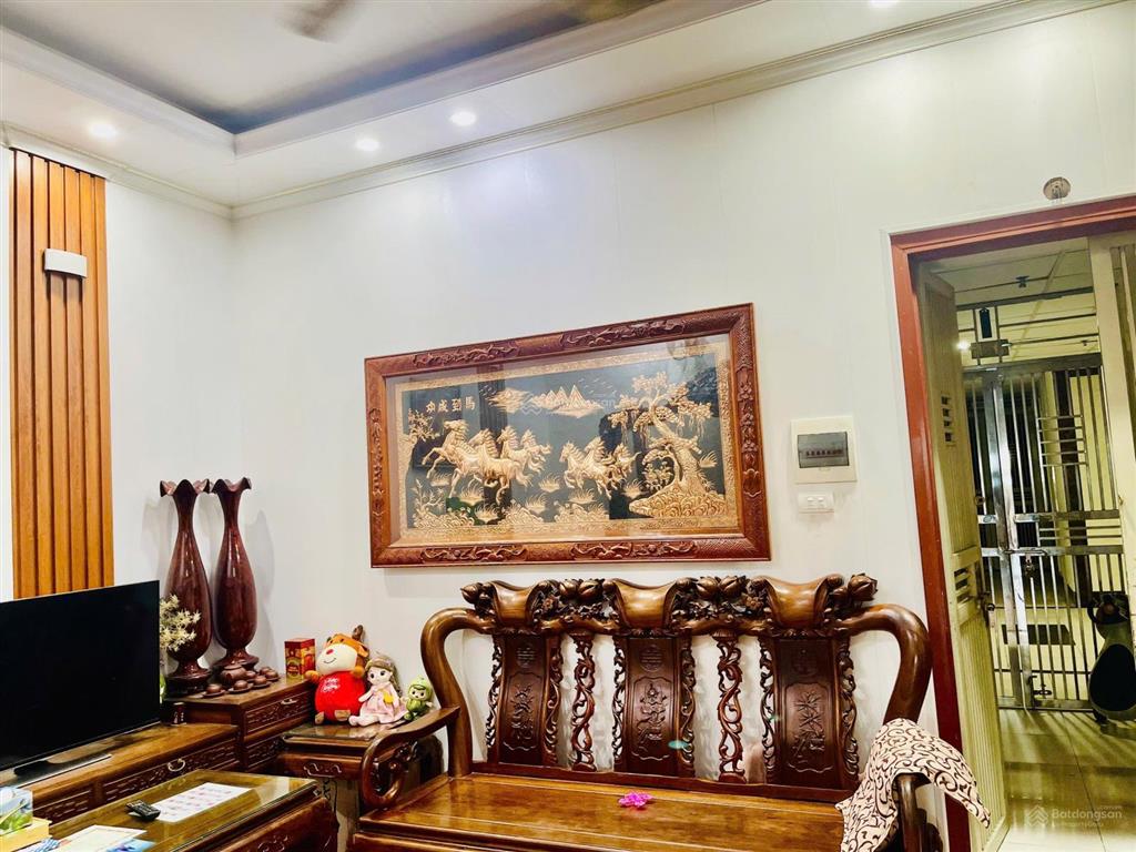Chính chủ bán căn hộ chung cư kim văn  kim lũ, sổ hồng, giá tốt