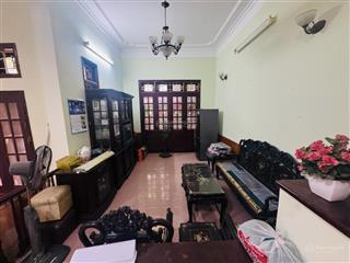 Chính chủ gửi bán biệt thự  phố lạc long quân  cầu giấy 120m2 4t mt 10m. giá chào 35 tỷ (tl)