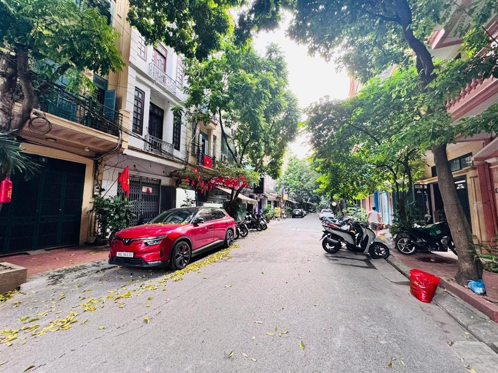 Bán tòa văn phòng trung kính  cầu giấy 81m²  7t  mt5.1m  40ty (tl) ở + dòng tiền + giữ tiền