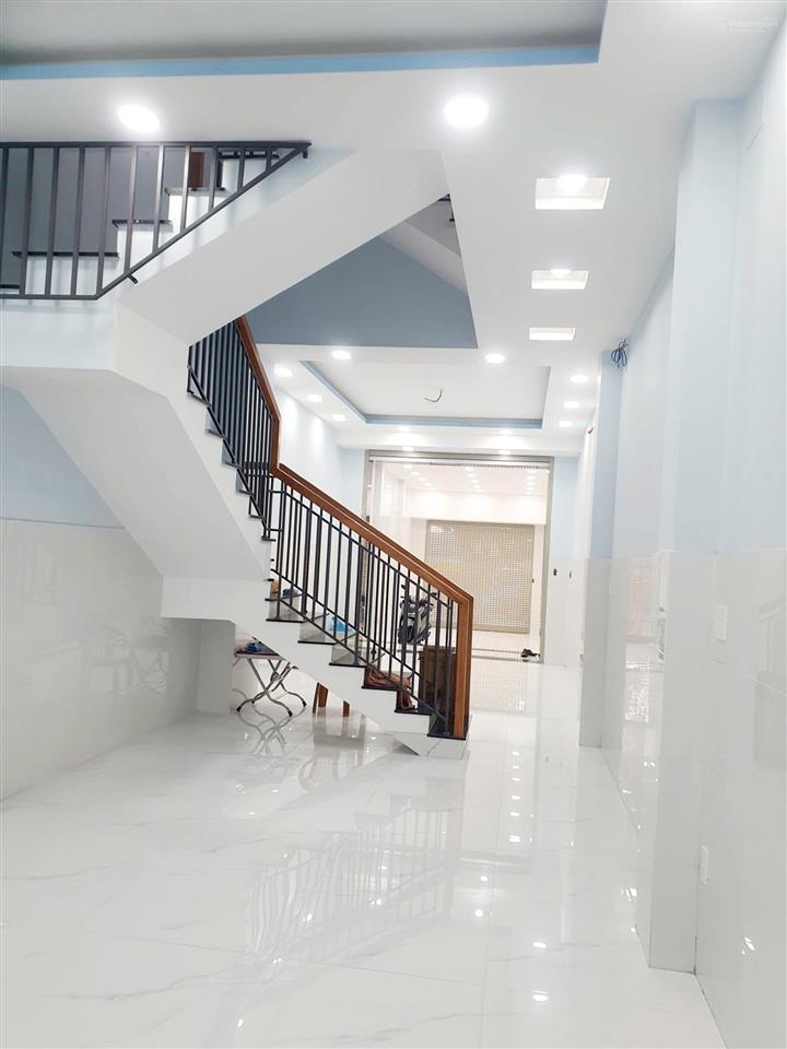 Nhà mới 3 lầu 4x29m mặt tiền đường lê văn khương giá 14tr/th cọc 2th