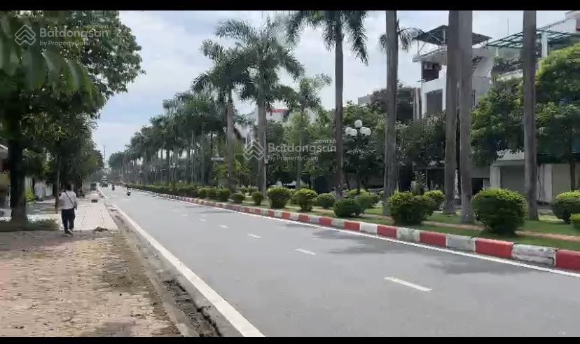 Bán ô đất biệt thự siêu vip tại đường quang trung  việt trì  phú thọ sẵn sổ đỏ. l/h 0977 040 ***