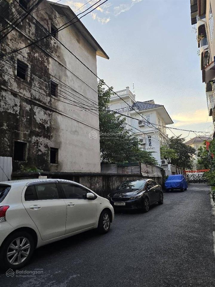 Bán đất tư đình  cổ linh sát khu biệt thự minh tâm 50m mặt tiền 4,8m. ô tô vào tận đất chỉ 178tr/m