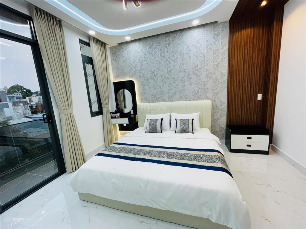 Nhà phố cao cấp mới tinh 5 tầng gần đại học giao thông huỳnh thị hai tân chánh hiệp, q12.