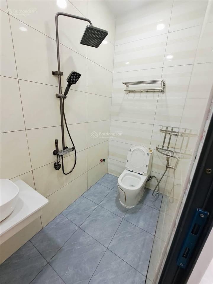 Hẻm 6m xe hơi tới nhà 5 tầng hiện đại 56m  gần aeon mall bình tân.