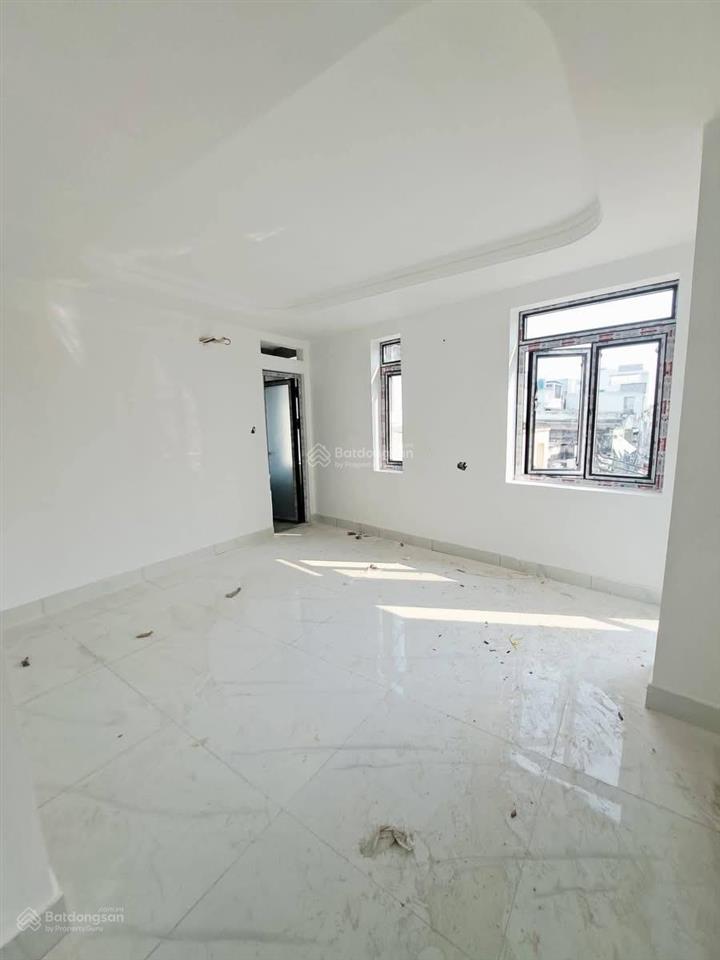 Hẻm 6m xe hơi tới nhà 5 tầng hiện đại 56m  gần aeon mall bình tân.