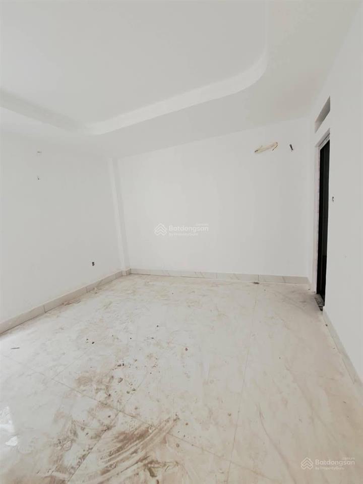 Hẻm 6m xe hơi tới nhà 5 tầng hiện đại 56m  gần aeon mall bình tân.