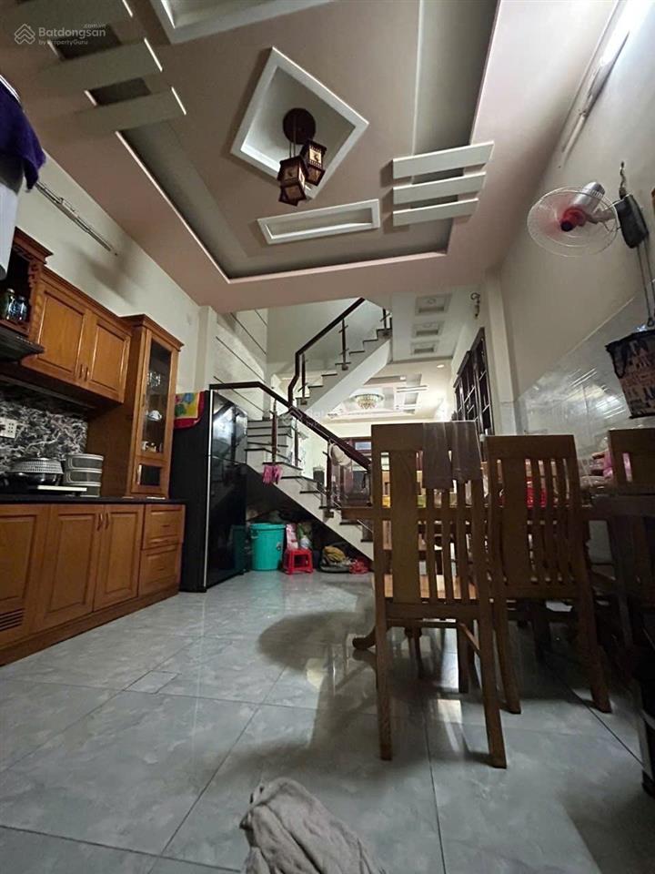 Nhà mặt tiền trần thị hè q12, 4 tầng có vỉa hè. phù hợp mở vp, spa, shop khai thác là có dòng tiền.