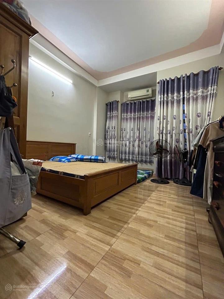 Nhà mặt tiền trần thị hè q12, 4 tầng có vỉa hè. phù hợp mở vp, spa, shop khai thác là có dòng tiền.