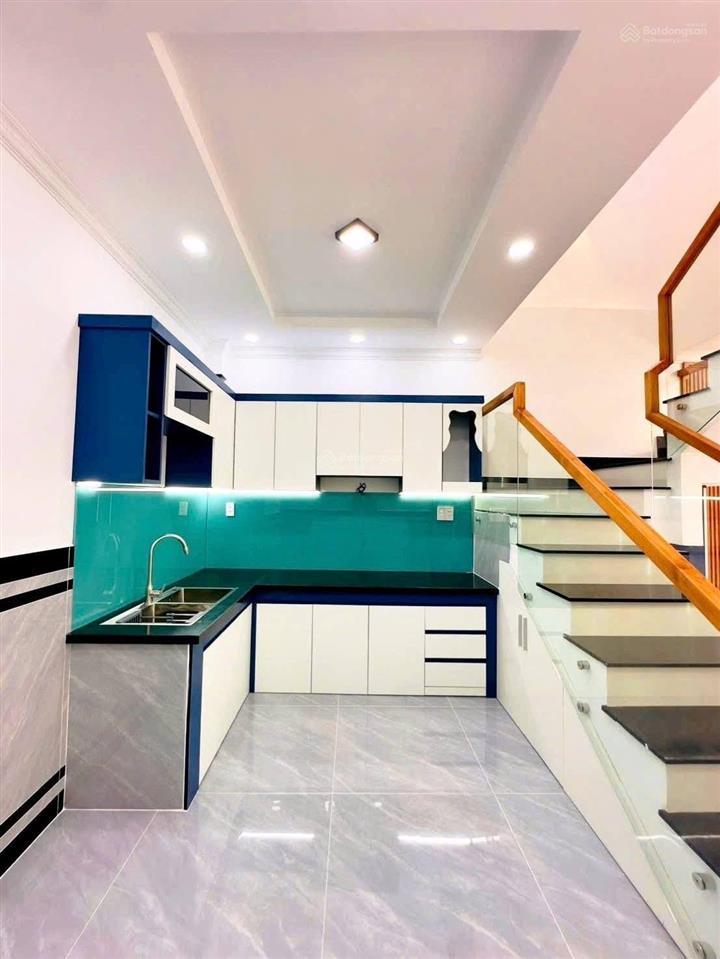 Siêu phẩm  2 tầng  ngay bến xe buýt hiệp thành  hẻm ô tô thông  hiệp thành  quận 12  giá 4.92