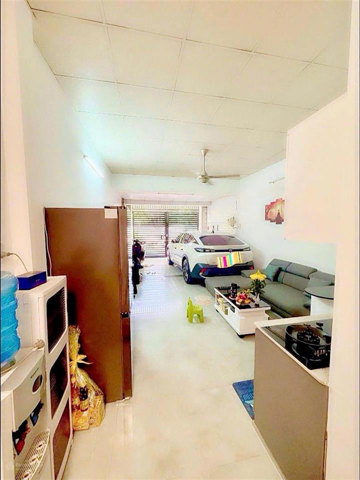 Nhà mặt tiền lê thị ri vừa ở vừa kinh doanh 64m2, ngay trung tâm, bệnh viện hóc môn dòng tiền 8tr/t