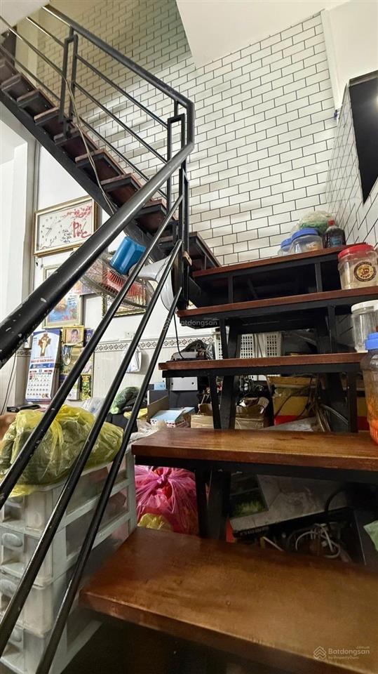 Siêu phẩm nhà 2 tầng  sát mặt tiền tô ký  tân chánh hiệp, quận 12. chỉ 3.2 tỷ tl.