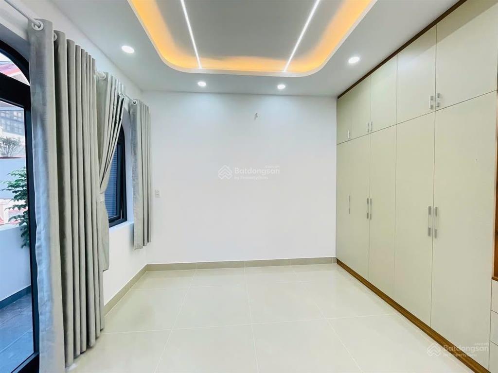 Nhà 4 tầng mởi 100% tk hiện đại, sát bên trường lê văn thọ. xe hơi tới cửa nguyễn thị đặng, quận 12