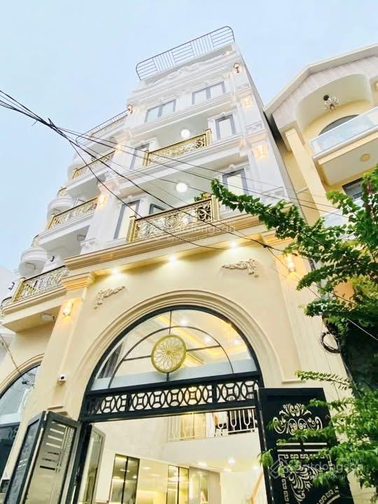 Siêu phẩm 4 tầng mới 100%, ô tô ngủ trong nhà. ngay trung tâm quận gò vấp.