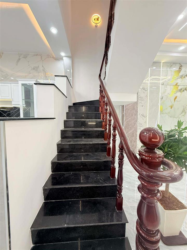 Siêu phẩm nhà 3 tầng 66m2  sát mặt tiền trần thị cờ  ô tô ngủ trong nhà  thới an, quận 12.