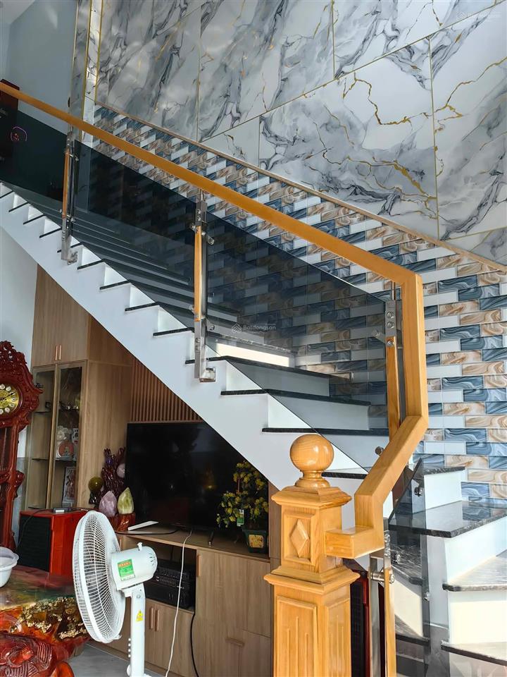 Mặt tiền tân hiệp 30 thị trần hóc môn, 127m2. nhà đẹp như mới chỉ 4.5 tỷ tl.