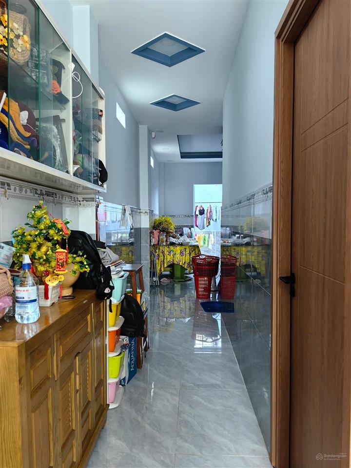 Mặt tiền tân hiệp 30 thị trần hóc môn, 127m2. nhà đẹp như mới chỉ 4.5 tỷ tl.