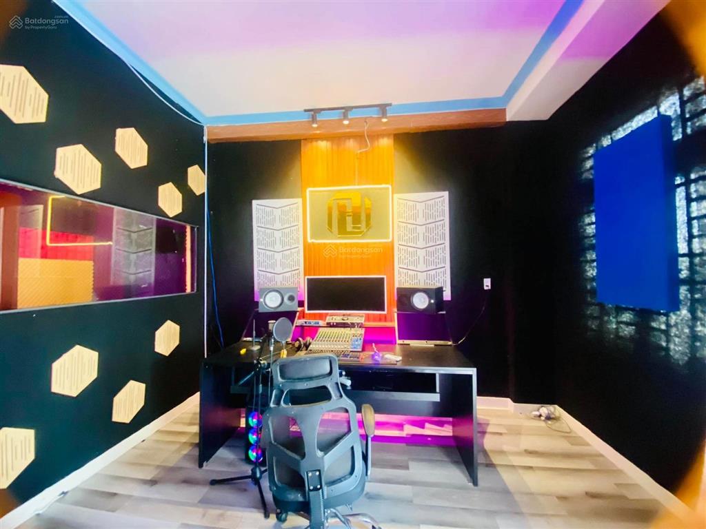 Siêu phẩm nhà 3 tầng 64m2 khu vip lâm thị hố q12  oto tránh  đủ tiện ích  nhà đẹp ở ngay.