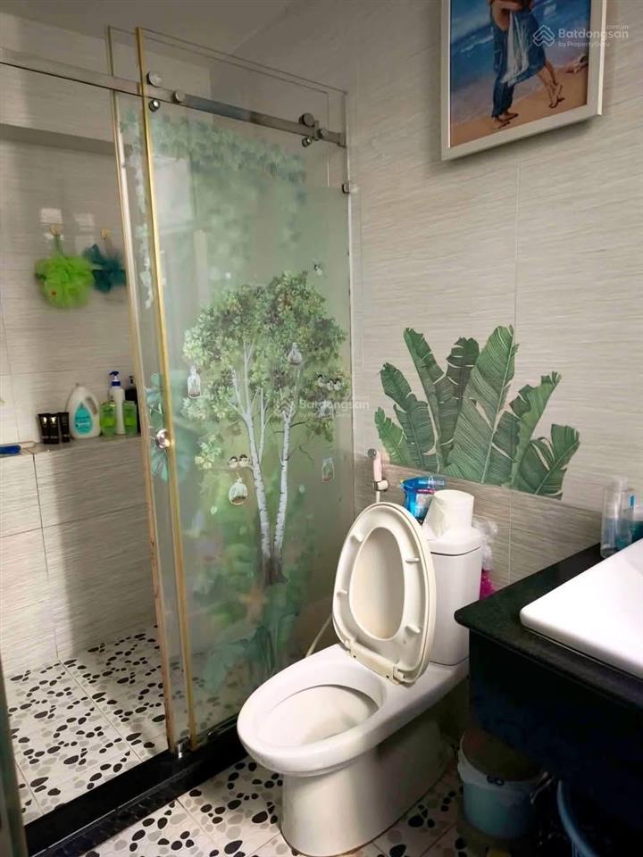 Nhà 2 tầng thiết kế kiểu biệt thự sân vườn  127m2  gần nhà thờ giáo xứ trung mỹ tây. chỉ 4,79 tỷ