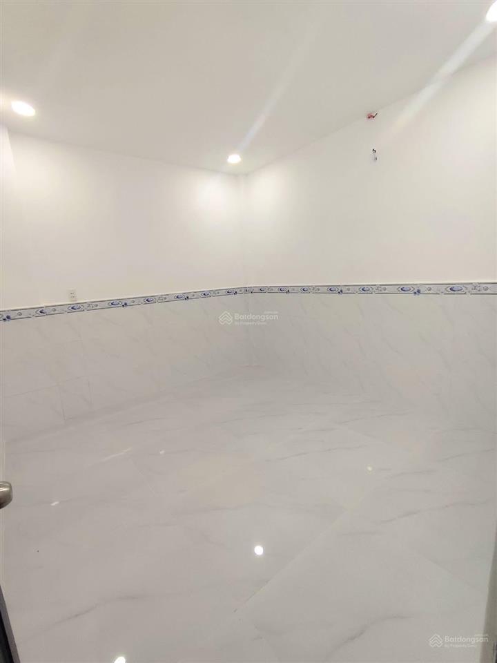 Nhà 2 tầng  96m2  đường nhựa 6m tân xuân 2  tiện vừa ở vừa kinh doanh buôn bán.