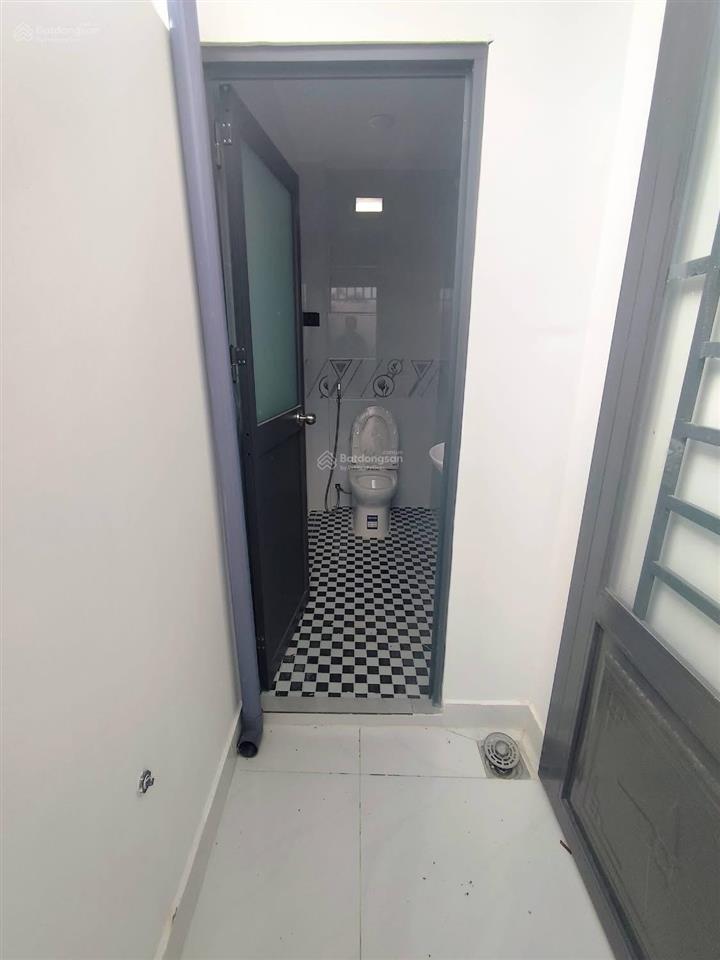 Nhà 2 tầng  96m2  đường nhựa 6m tân xuân 2  tiện vừa ở vừa kinh doanh buôn bán.