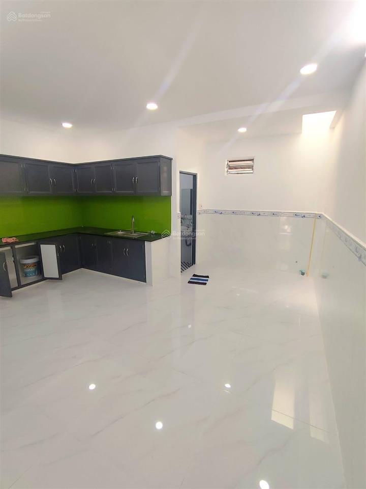 Nhà 2 tầng  96m2  đường nhựa 6m tân xuân 2  tiện vừa ở vừa kinh doanh buôn bán.