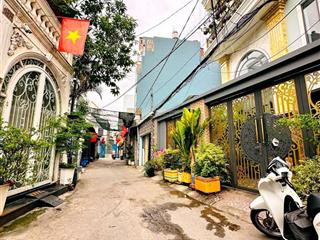 Nhà 2 tầng 46m2 ngay chợ đông bắc, cvpm quang trung, hẻm xe hơi đậu cửa.tân chánh hiệp, quận 12.