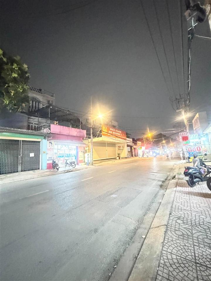 Bán nhà mặt tiền nguyễn thị kiểu 2 tầng oto 3 chiếc ngủ trong nhà đi bộ ra siêu thị mega market q12