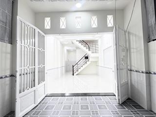 Nhà 2 tầng 56m2 mới ở ngay một trục 6m nguyễn thị kiểu oto ngủ nhà gần trường nguyễn hiền metro q12