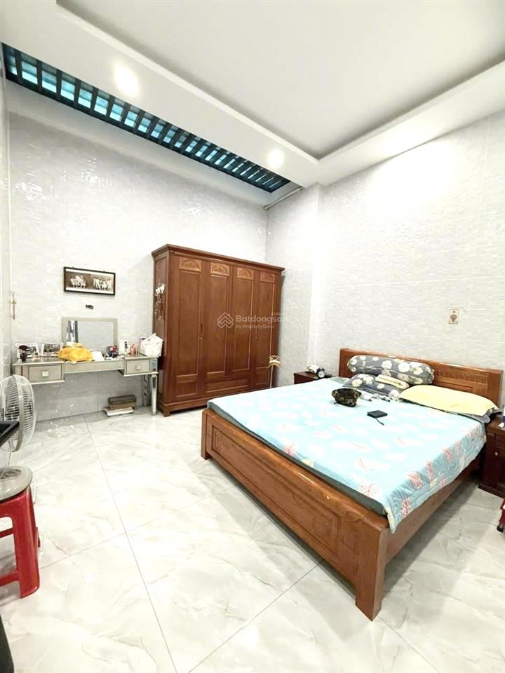 Nhà 4 tầng btct 58.3m2 5pn có phòng ngủ tầng trệt. hẻm xe hơi thông trần thị năm. trung mỹ tây, q12