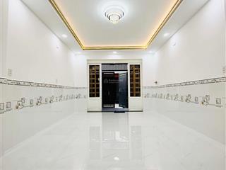 Hiếm nhà 2 tầng 53m² hẻm ô tô đỗ cửa, cách huỳnh thị hai 100m. 3 phòng ngủ, shr. chỉ 3,15 tỷ tl.