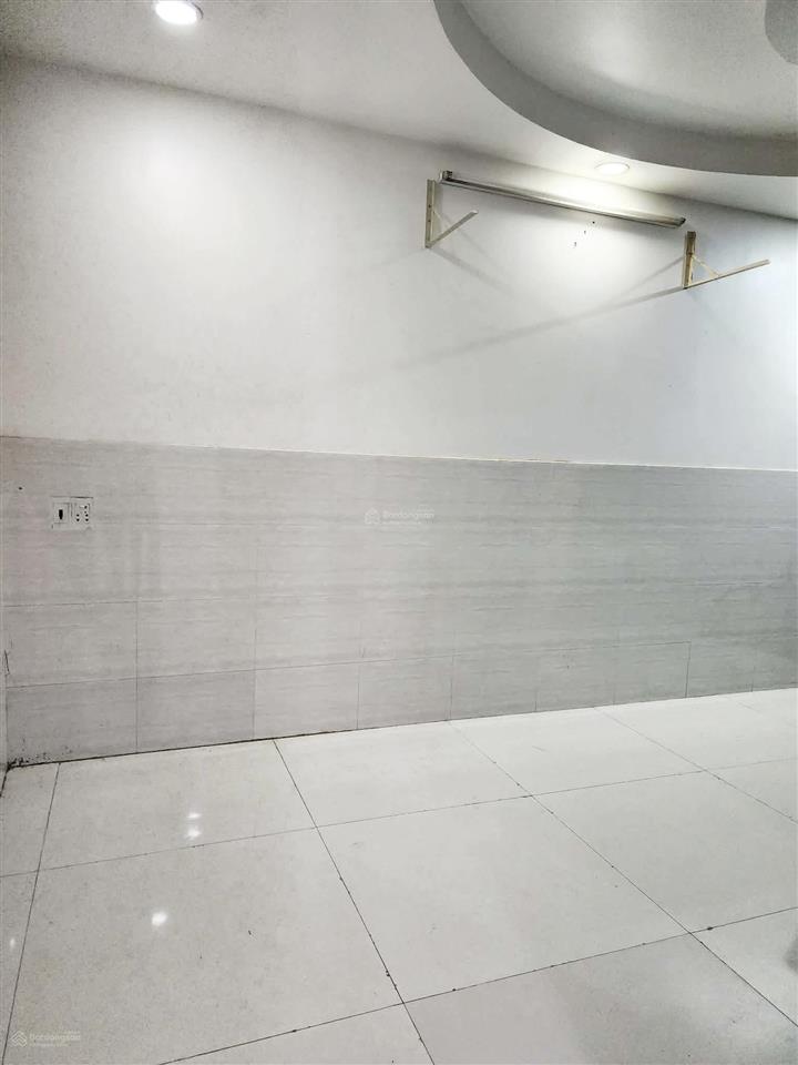 Siêu hot nhà mặt tiền tân hiệp 39. 127m², full thổ cư ngang 5m, nhà đẹp vào ở ngay. chỉ 4,6 tỷ tl.