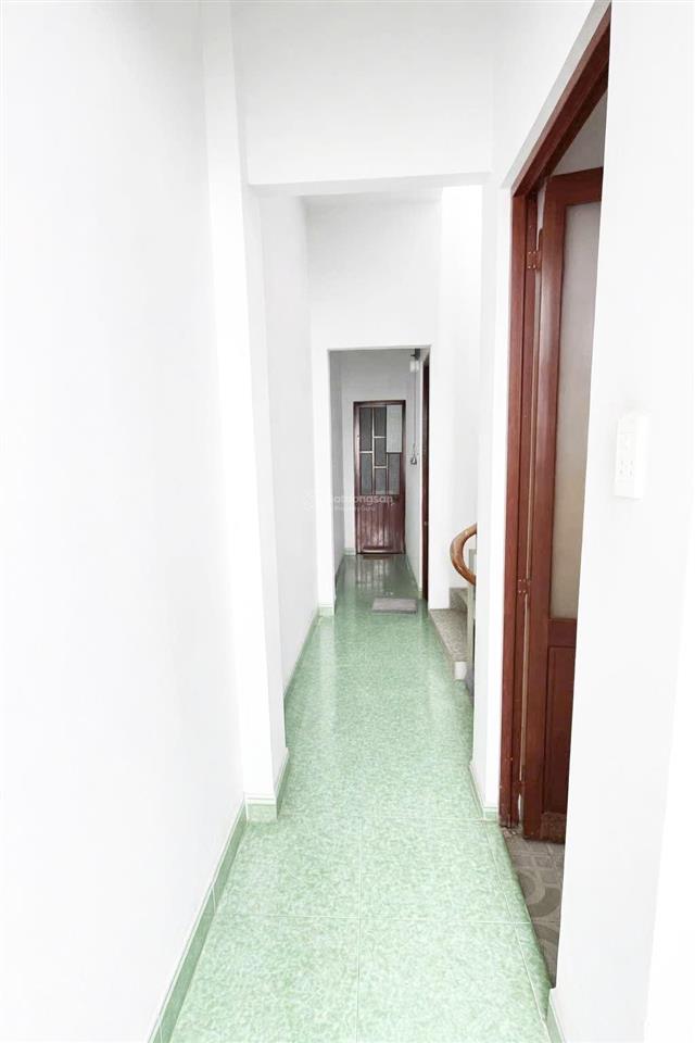 Nhà 3 tầng 5pn tân chánh hiệp 33, ô tô đỗ cửa. 100m ra đường đông bắc, giáp gò vấp. giá rẻ 4,3 tỷ