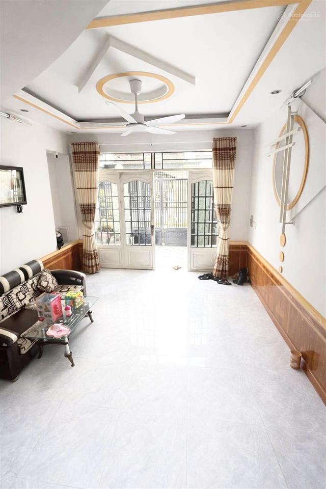 Nhà 3 tầng 5pn tân chánh hiệp 33, ô tô đỗ cửa. 100m ra đường đông bắc, giáp gò vấp. giá rẻ 4,3 tỷ