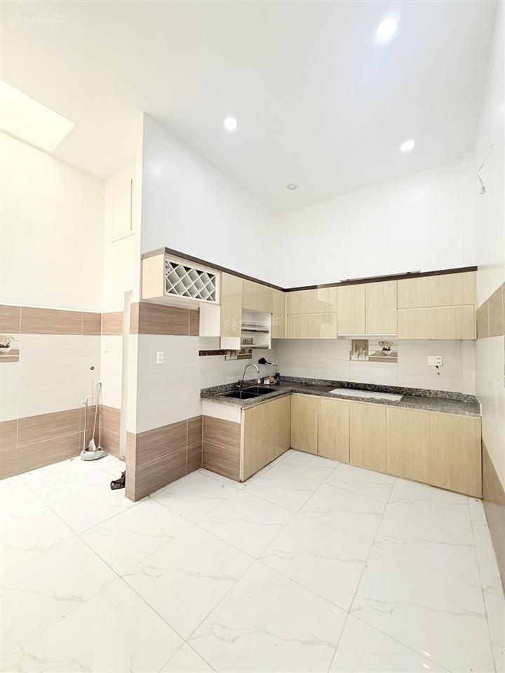 Nhà đẹp một trục lê thị hà 55m2 chỉ 3.4 tỷ