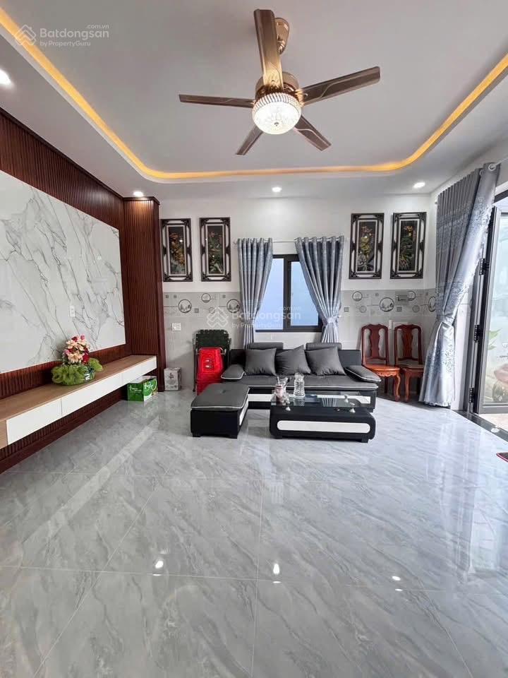 Nhà đẹp nở hậu 68m² 3pn một trục huỳnh thị hai trung mỹ tây chỉ 4.868 tỷ t