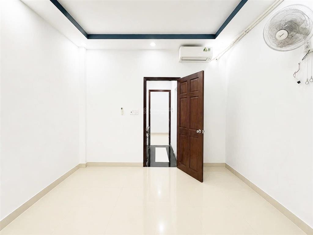 Nhà đẹp gò vấp hẻm thông thống nhất đối diện bv hồng đức 39m shr hoàn công chỉ 4.2 tỷ tl.