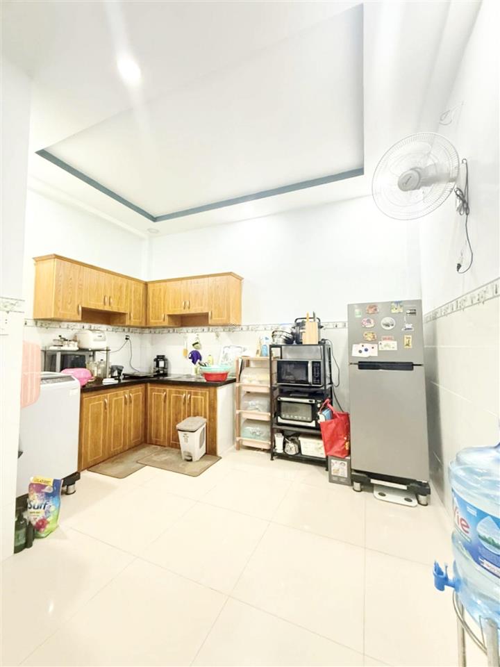 Nhà đẹp gò vấp hẻm thông thống nhất đối diện bv hồng đức 39m shr hoàn công chỉ 4.2 tỷ tl.