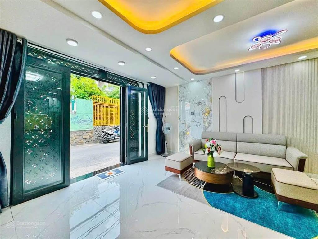 Nhà mặt tiền gò vấp phường 11 đường số 4, 2 tầng btct kinh doanh sầm uất