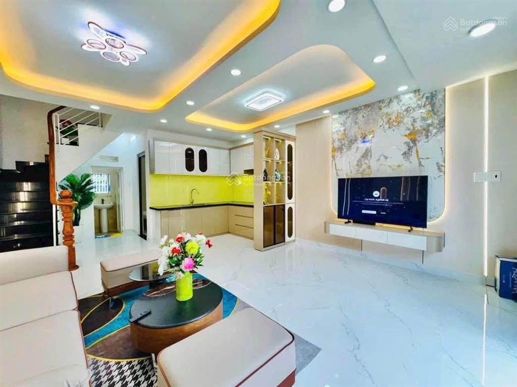 Nhà mặt tiền gò vấp phường 11 đường số 4, 2 tầng btct kinh doanh sầm uất
