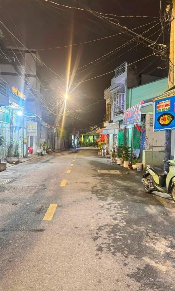 Bán nhà quận 12, liên khu 2  5, hiệp thành nhà mới 2 tầng hẻm ô tô. gần siêu thị metro