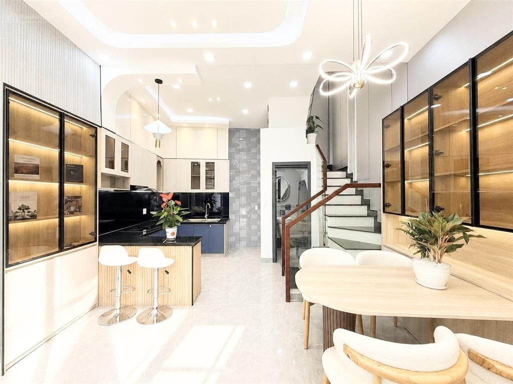Bán nhà gò vấp nguyễn kiệm 40,2m 4 tầng gần quân y 175 chỉ 6,89 tỷ tl.