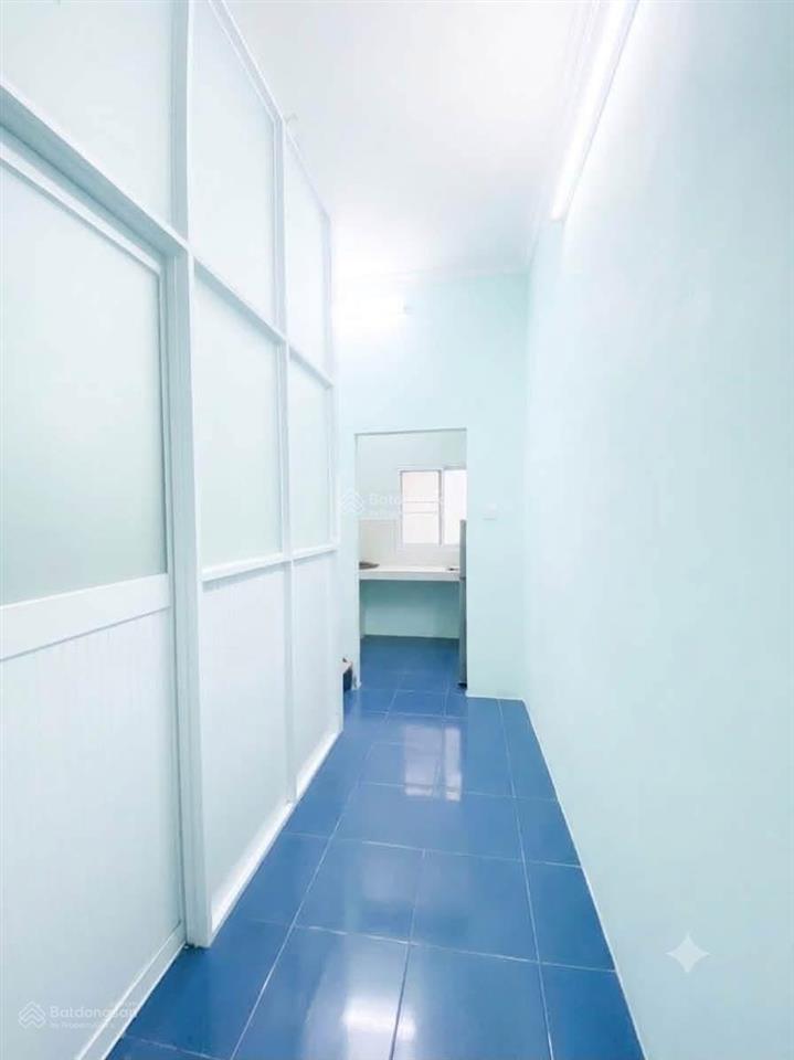 Bán nhà mặt tiền thụt trung mỹ tây 1, q12, 2 tầng btct, 4pn, sân đậu ô tô, đang kinh doanh spa.