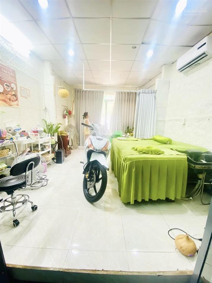 Bán nhà mặt tiền thụt trung mỹ tây 1, q12, 2 tầng btct, 4pn, sân đậu ô tô, đang kinh doanh spa.