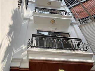 Bán nhà hoàng mai 65m2 5 tầng thang máy full nội thất ô tô đỗ cửa 20m ra hồ đền lừ